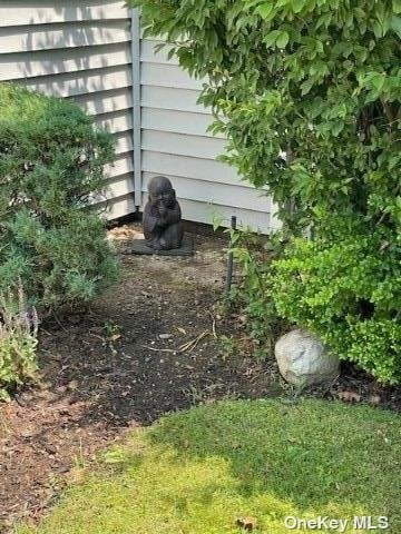 Building Photo - 613 Elton Ct W