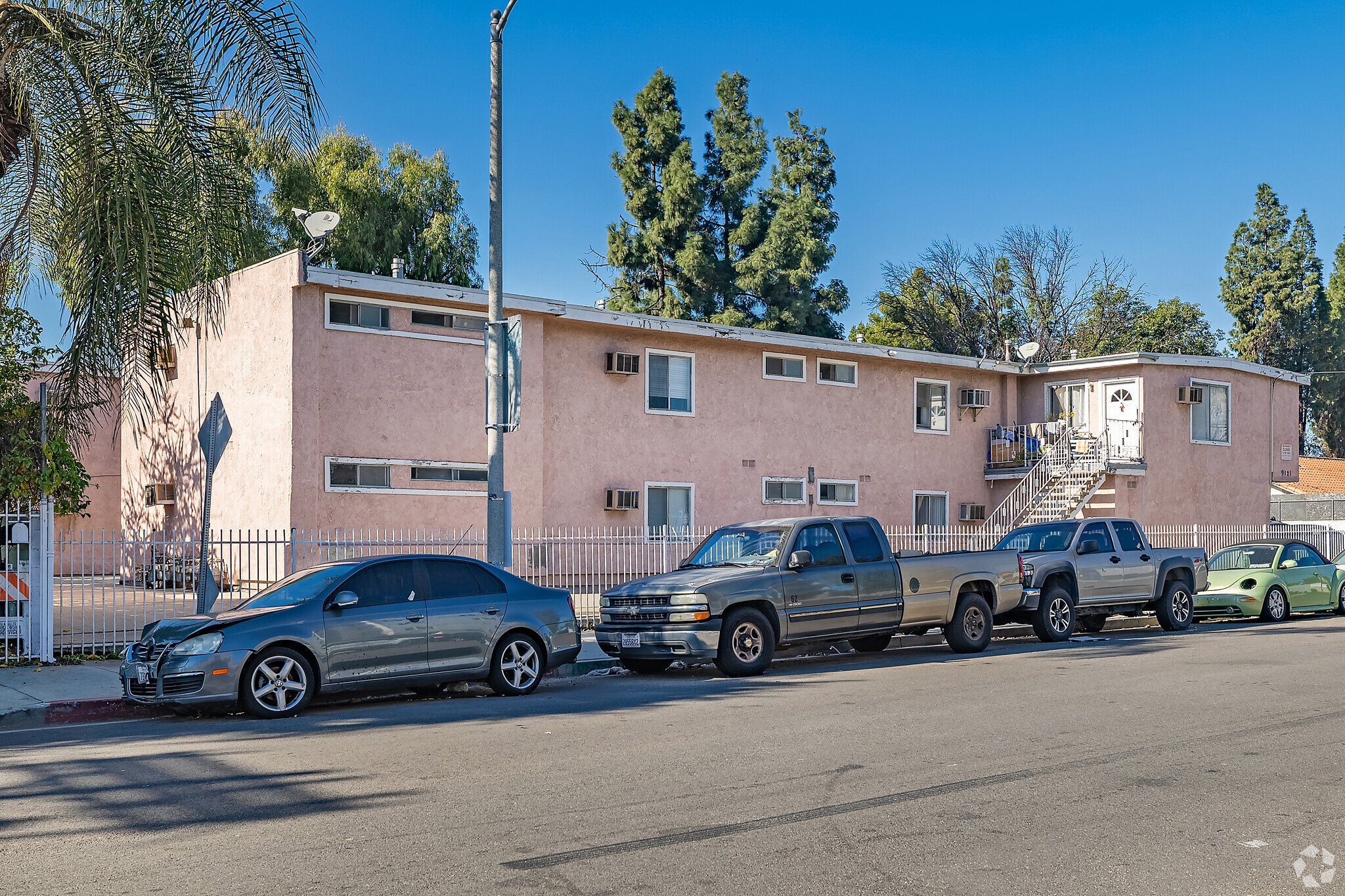 Building Photo - 9121 Orion Ave