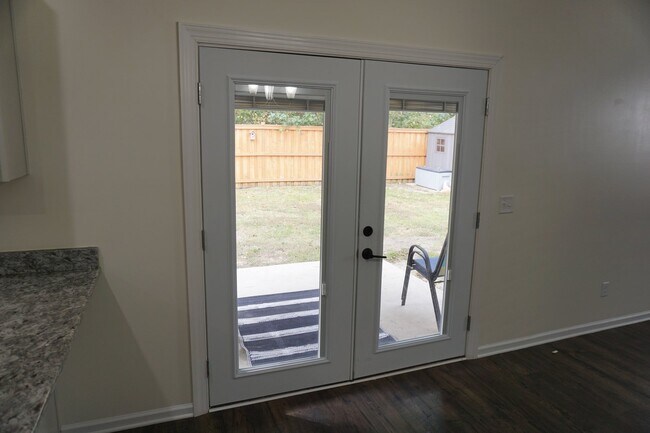 Building Photo - 9343 Cassadine Ct