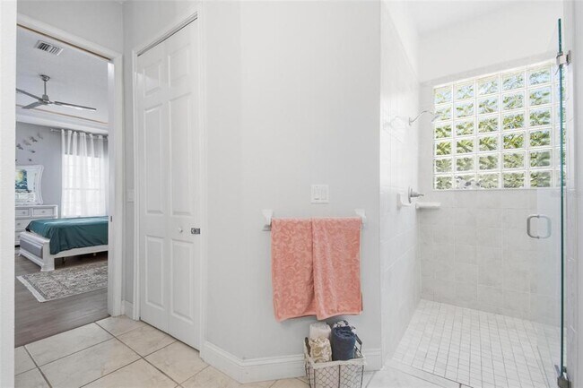 Building Photo - 118 Whispering Pine Dr