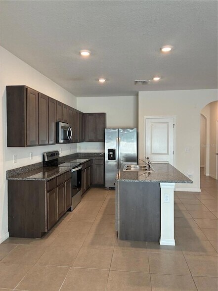 Building Photo - 2913 Beluga Bay Dr