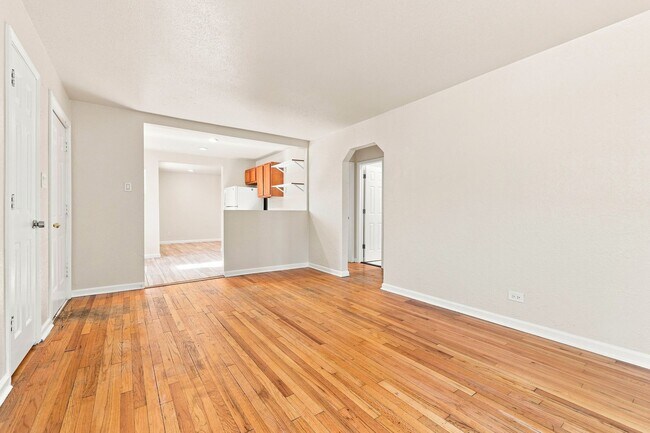 Building Photo - 751 N Raleigh St