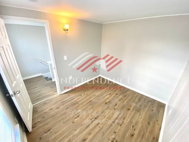 Building Photo - 906 Vine St