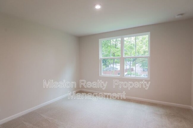 Building Photo - 1164 Canterbury Rdg Rd