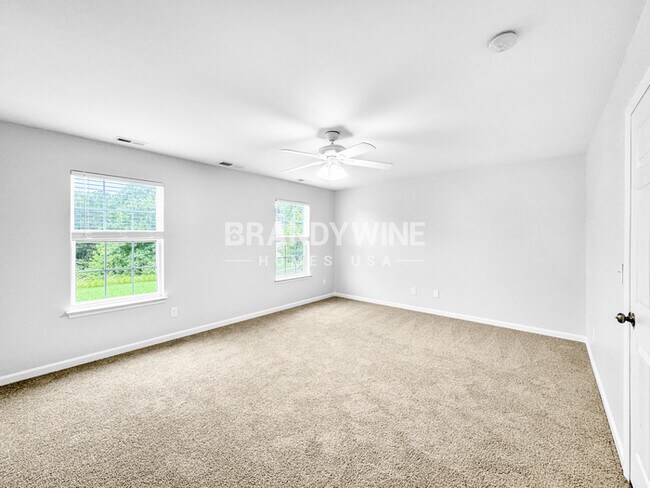 Building Photo - 986 Ramsgate Dr SW