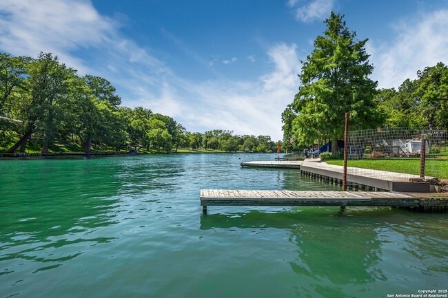 Building Photo - 963 River Rock