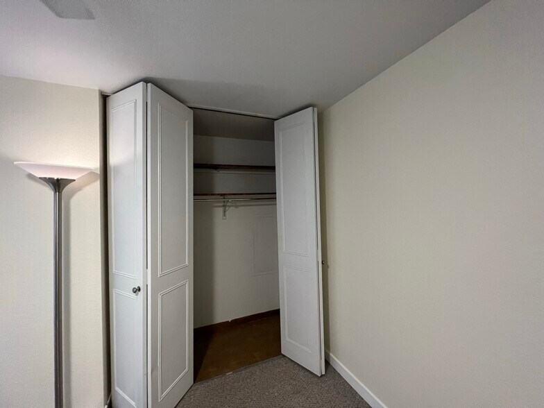Large closet space - 2227 Canyon Blvd