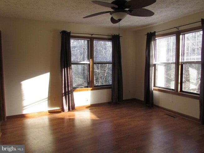 Building Photo - 23350 Black Oak Ct
