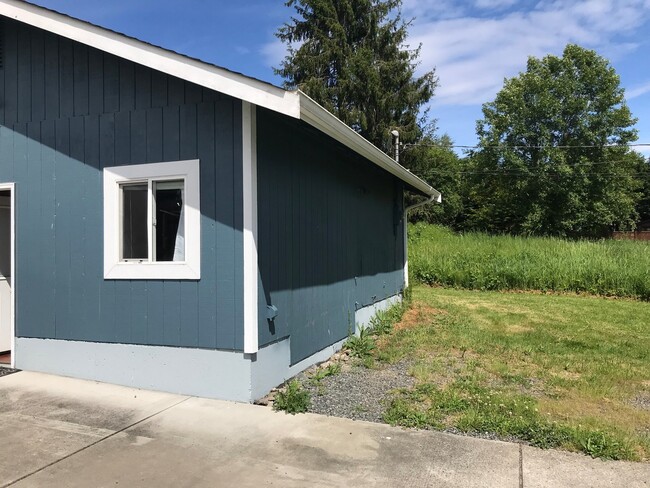 Building Photo - 1 Bed 1 Bath ADU Tiny Home Lake Stevens