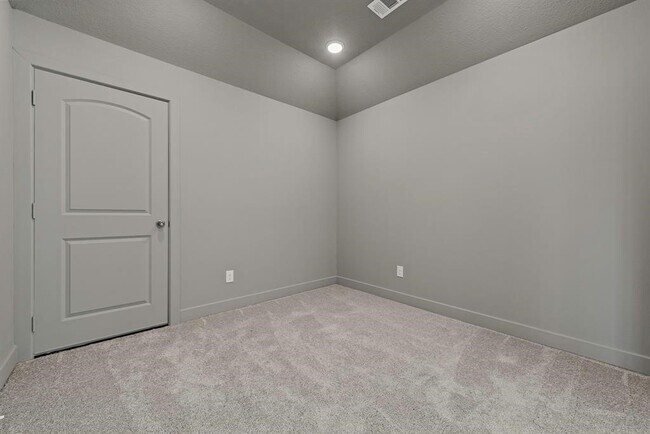 Building Photo - 2722 Sweet Honey Ln