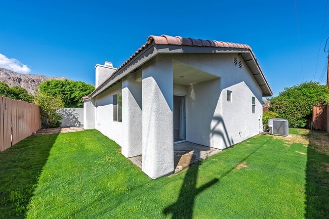 Building Photo - 51780 Avenida Velasco
