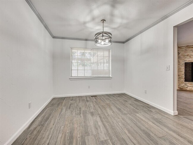 Building Photo - 6312 Overcourt Manor