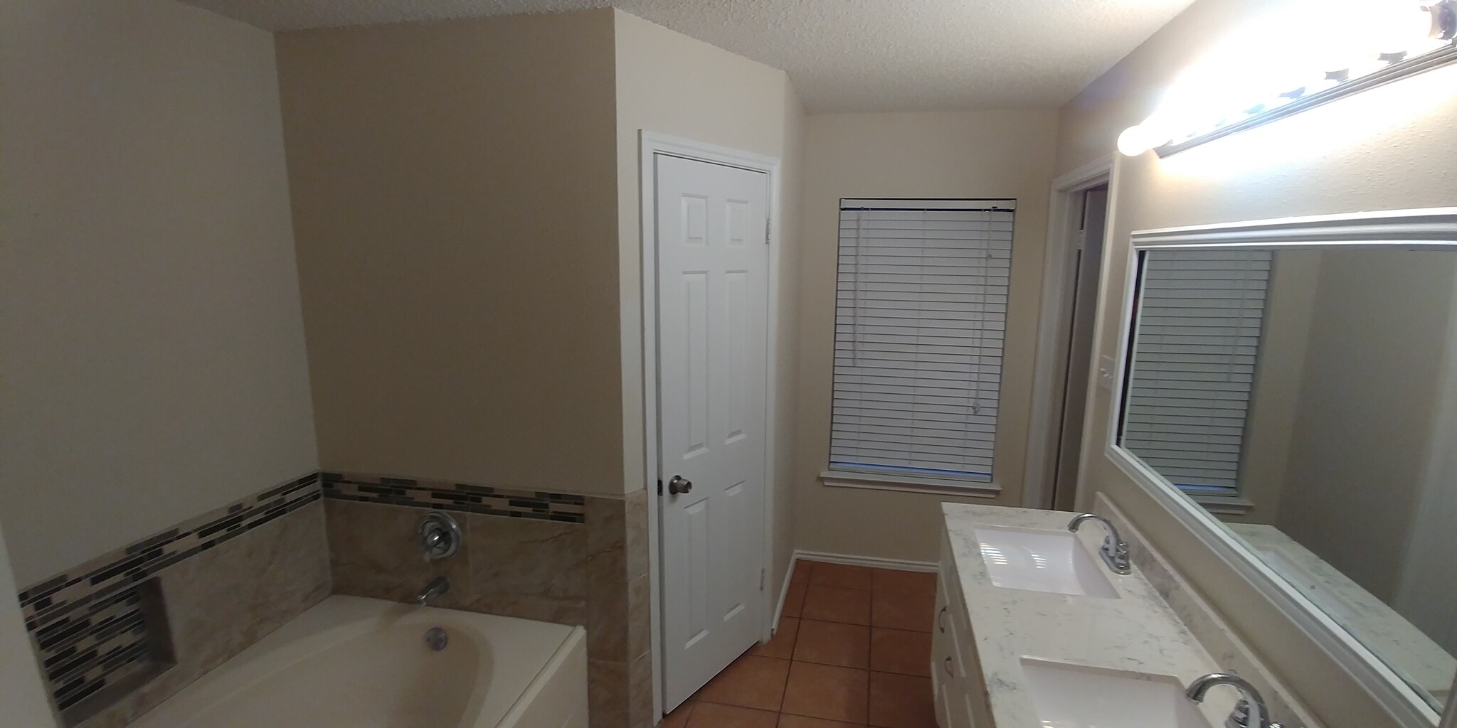 Building Photo - 7729 Ridge Mist Dr