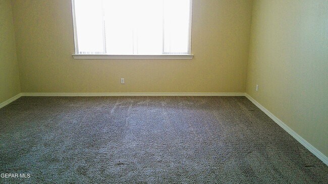 Building Photo - 4620 Marisabel Azcarate St