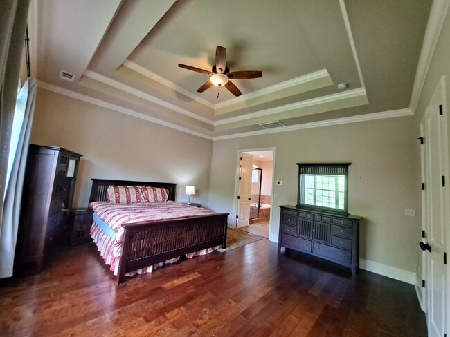 Building Photo - 12170 Inglecrest Ln