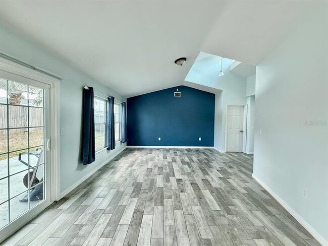 Building Photo - 6149 Staunton Dr