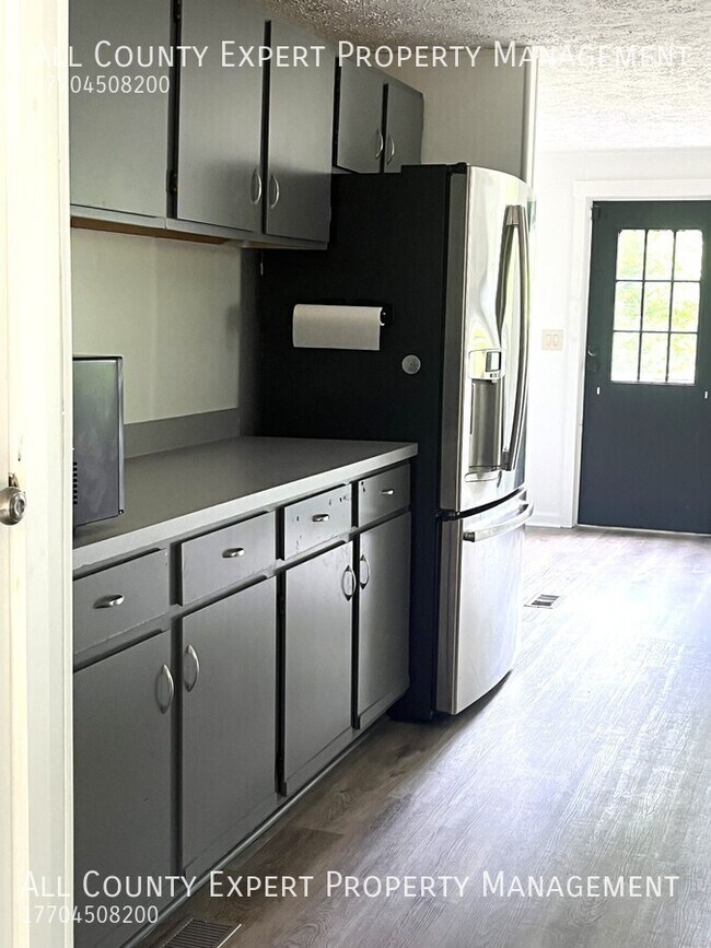 Building Photo - 375 Bethesda Trail