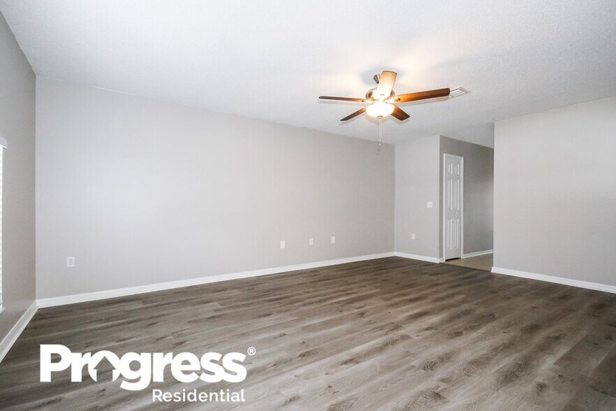 Building Photo - 10436 River Bream Dr