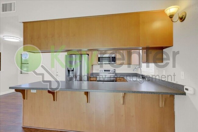 Building Photo - 6359 Edgewood Way