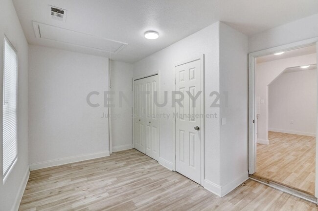 Building Photo - Cozy 3/1 in Fort Worth For Rent!