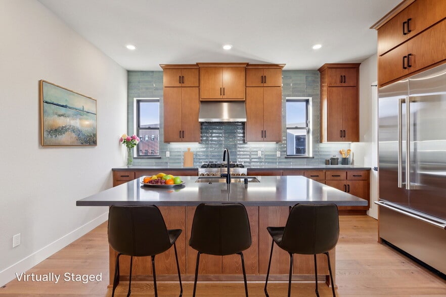 Kitchen - 137 8th St