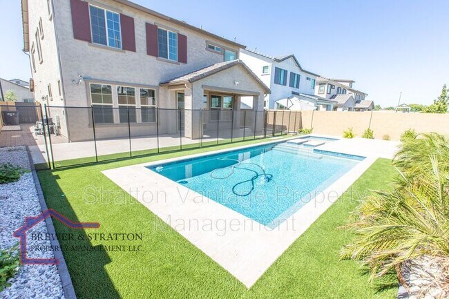 Building Photo - 4065 S Marin Dr