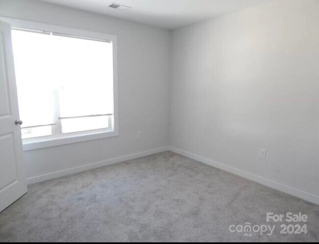 Building Photo - 5637 2nd St