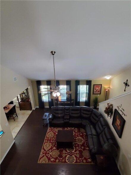 Building Photo - 405 Tula Trail