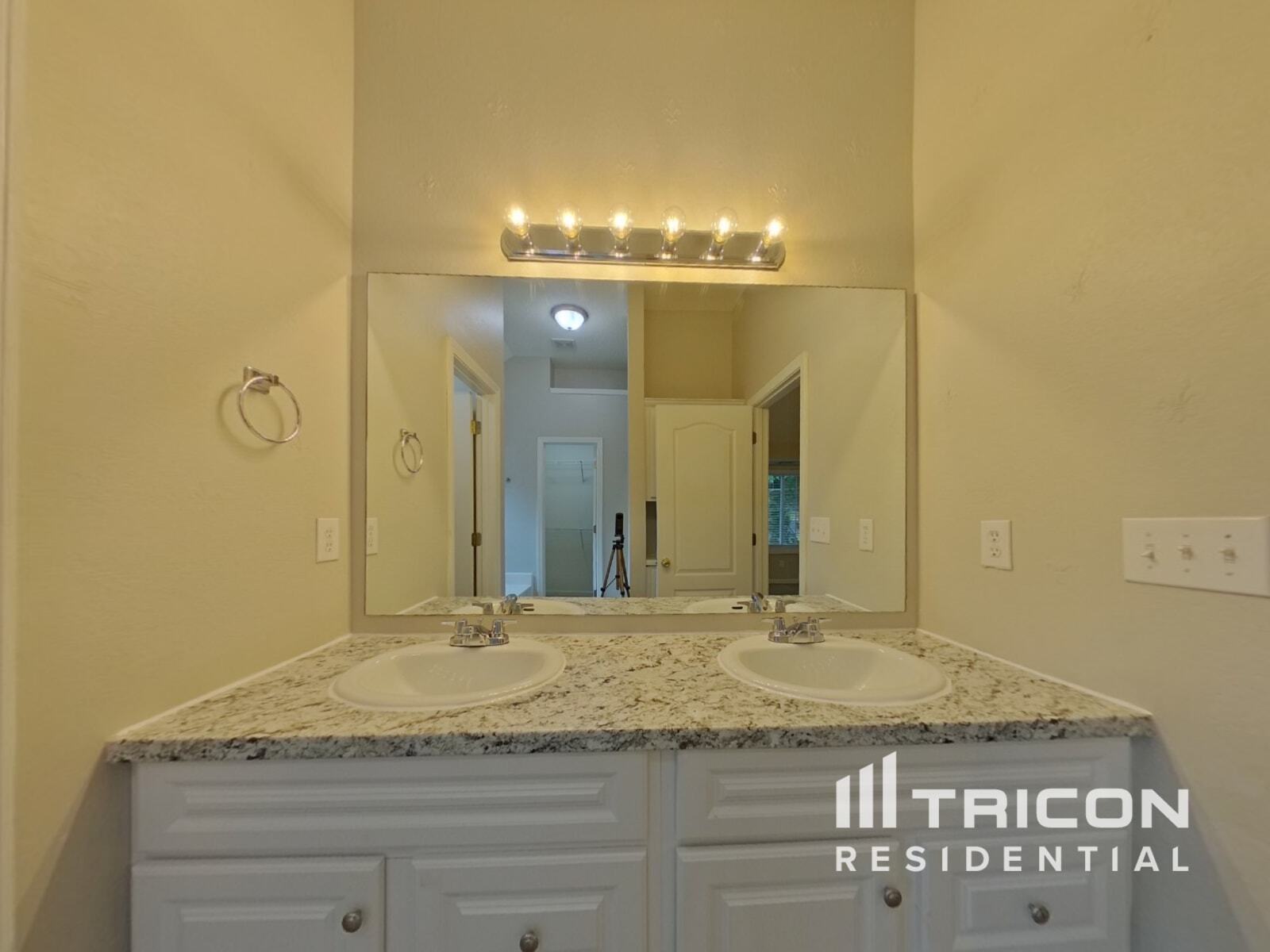 Building Photo - 3282 Newtons Crest Cir