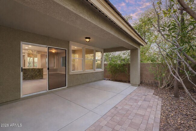 Building Photo - 3006 W Ferruccio Pl