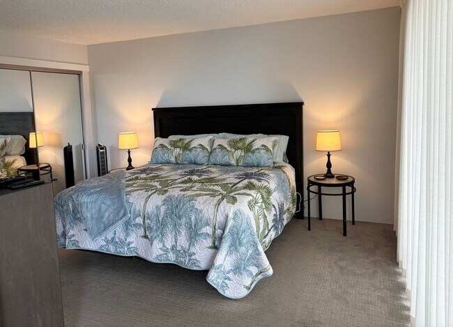 Building Photo - Refined Island Living at Wailana at Waikiki – Fully Furnished Corner Condo