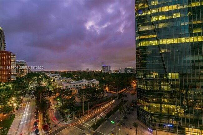 Building Photo - 1451 Brickell Ave