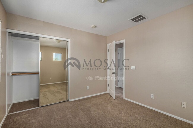 Building Photo - 5215 W Hasan Dr