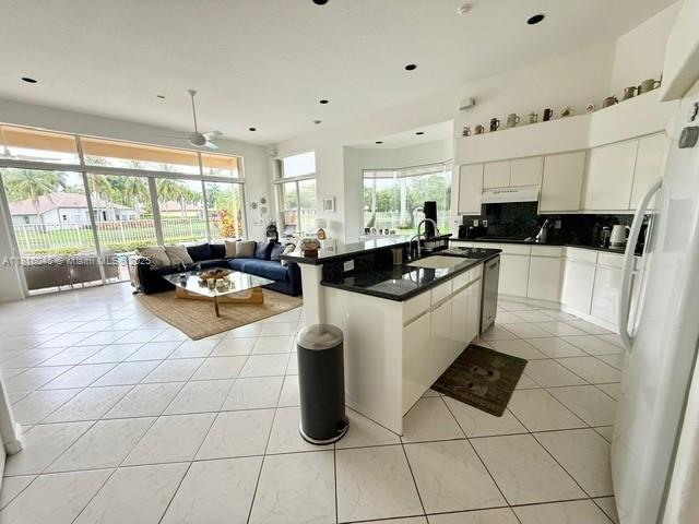 Building Photo - 2454 Bay Isle Ct