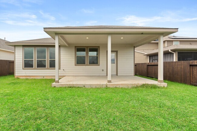 Building Photo - MOVE-IN SPECIAL: 50% Off Month 2 – 4BR Hom...