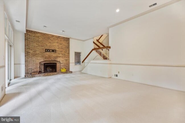 Building Photo - 6 Goldleaf Ct
