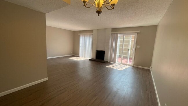 Building Photo - 1109 Camino Del Valle