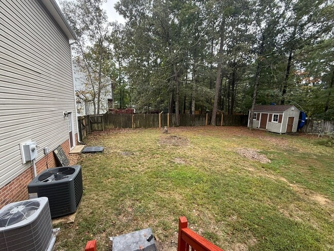 Building Photo - 8207 Whirlaway Dr
