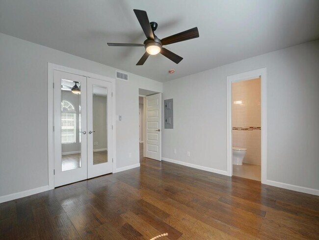 Building Photo - 3110 Red River St