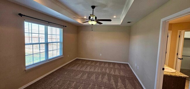 Building Photo - Beautiful 4 bedroom, 2 bath home for rent