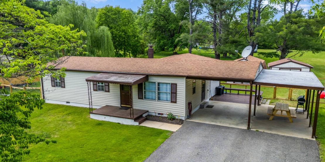 Carports - 1100 Rice Ln