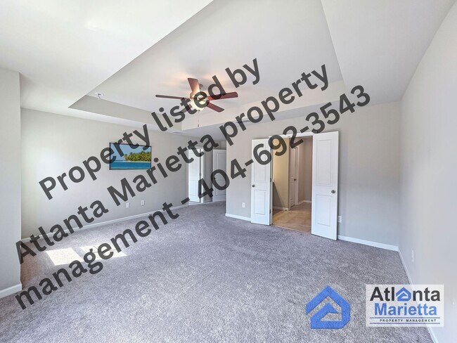 Building Photo - Spacious & Stylish 4BR/3.5BA Townhome Near...
