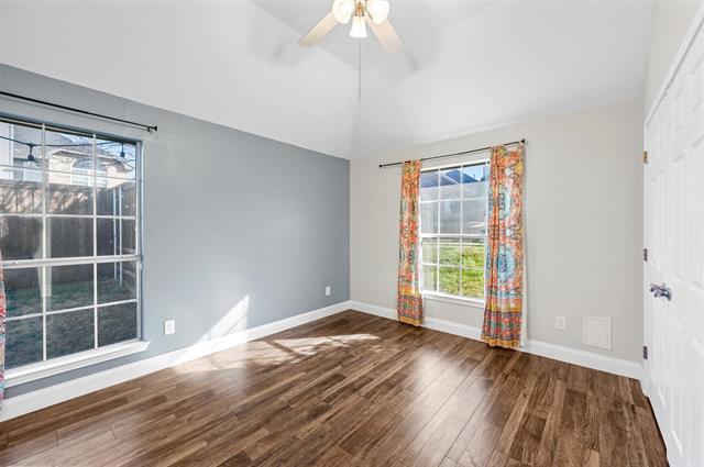 Building Photo - 4325 Biscayne Dr