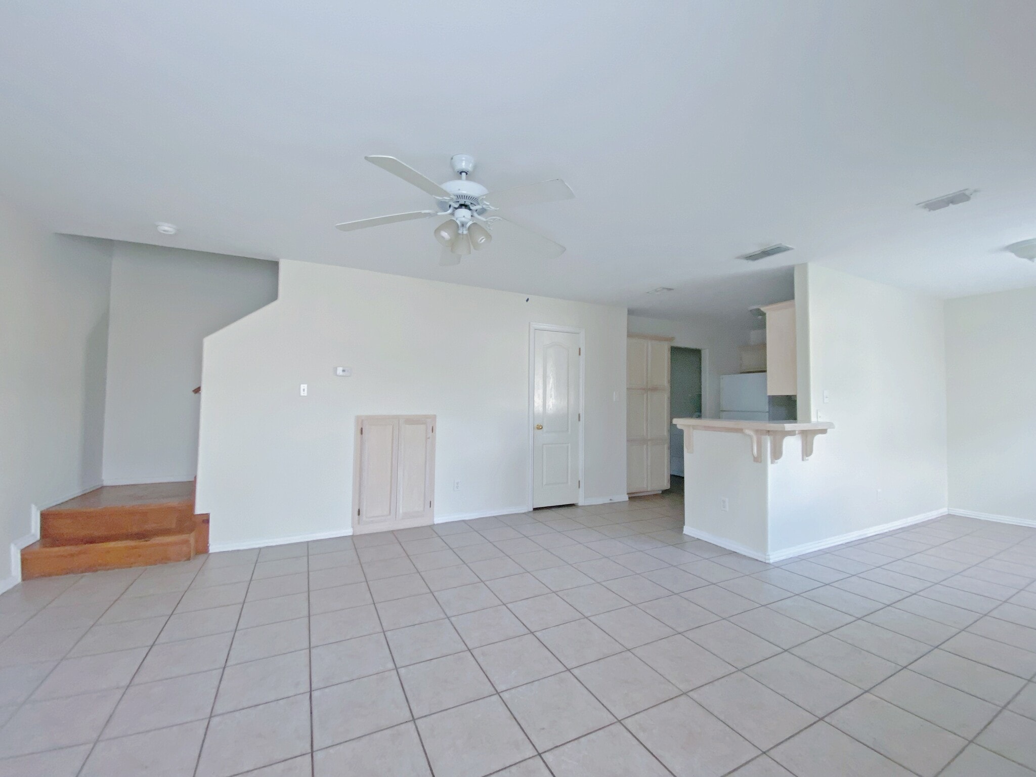 Building Photo - 737 Sonesta Dr