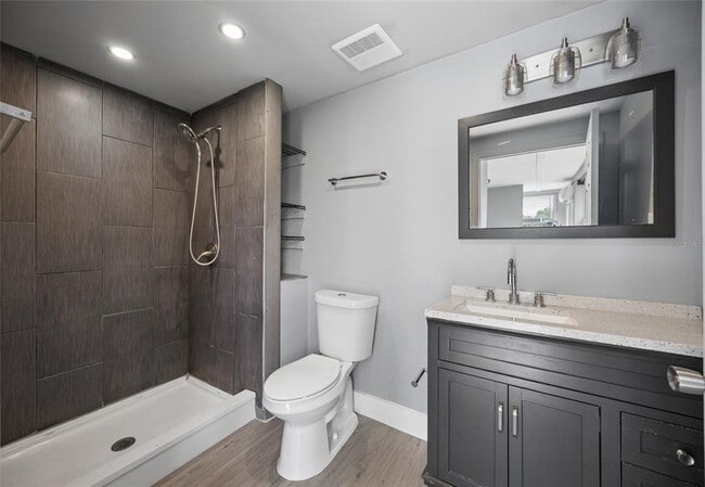 Building Photo - 6036 Dogwood Dr