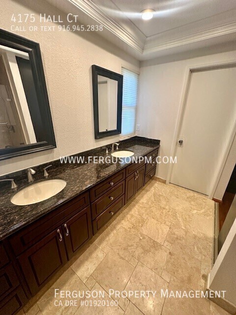 Building Photo - 4175 Hall Ct