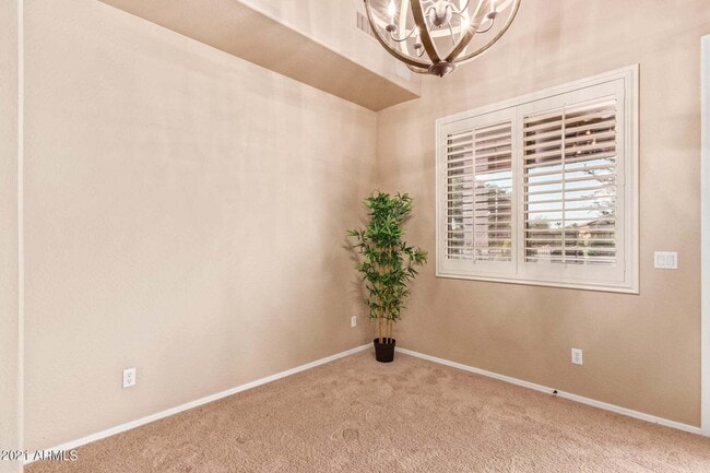 Building Photo - Eagle Glen Cul-de-sac Beauty