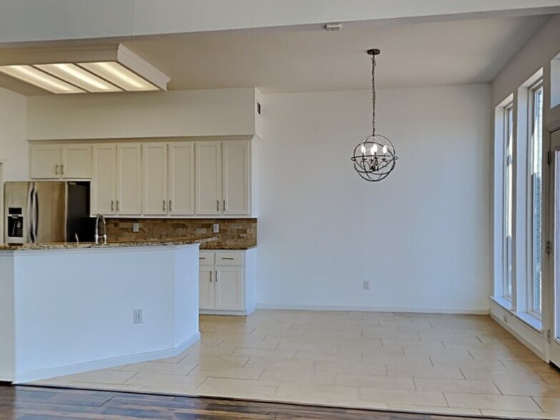 Building Photo - 4322 Duck Pond Ln