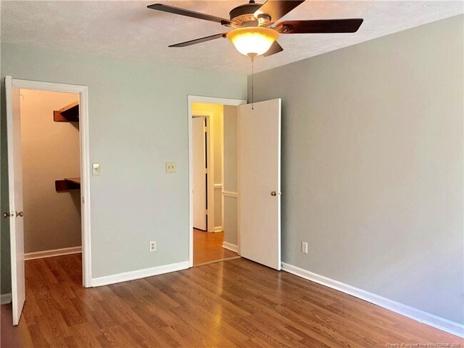 Building Photo - 694 Dowfield Dr