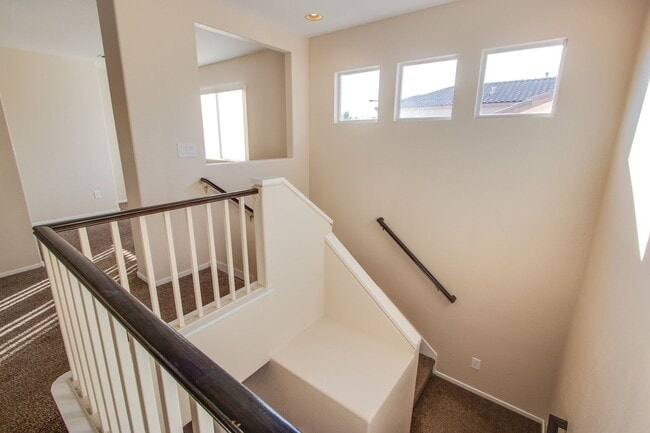 Building Photo - Summerlin west home